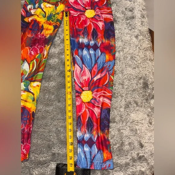 Colorful Floral Women's Leggings, Lily by Firmiana - Picture 7 of 10